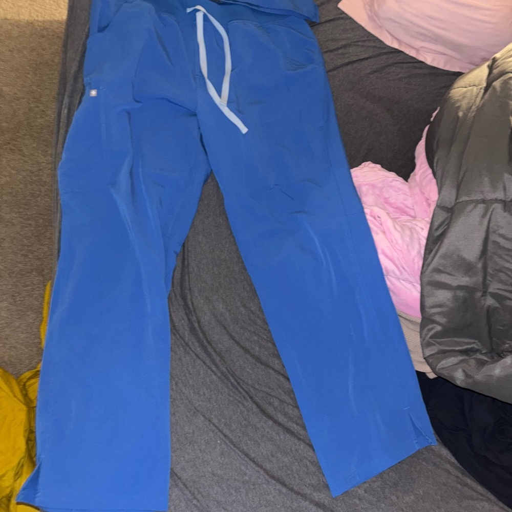 Figs Kade Cargo Scrub Pants